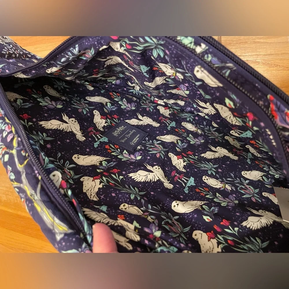 Vera Bradley X Harry Potter sling backpack Forbidden Forest NWT - Picture 5 of 5